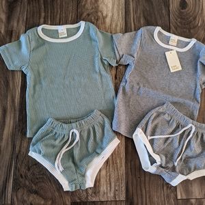 Bundle of 2 ribbed baby outfits